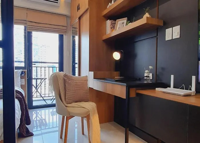 Apartment The Makati At Red Residences, Premium Studio, View, Makati Cbd, Wi-fi *